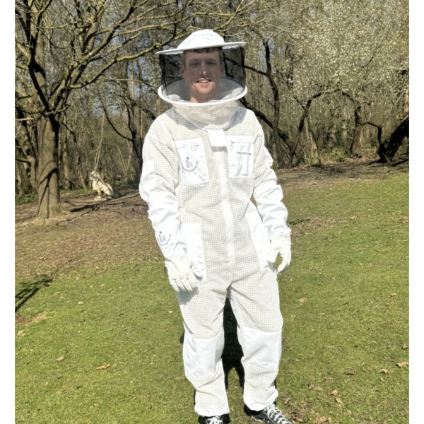Massive Bee Store 3-Layer Ventilated Beekeeping Suit – Full Protective Jacket With Fencing Veil, Khaki