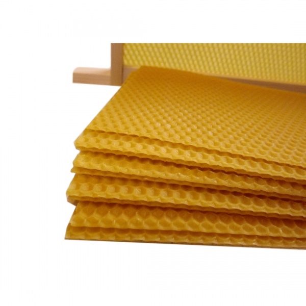 30 sheets of Unwired Super Wax Foundation - British National